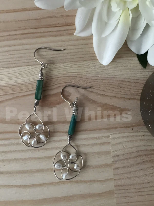 Styling Pearl Whims Sesame Flower Earrings - Hypoallergenic Floral Pearl Jewelry for Everyday Wear