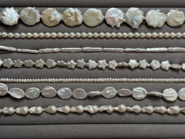 Baroque Pearls Display