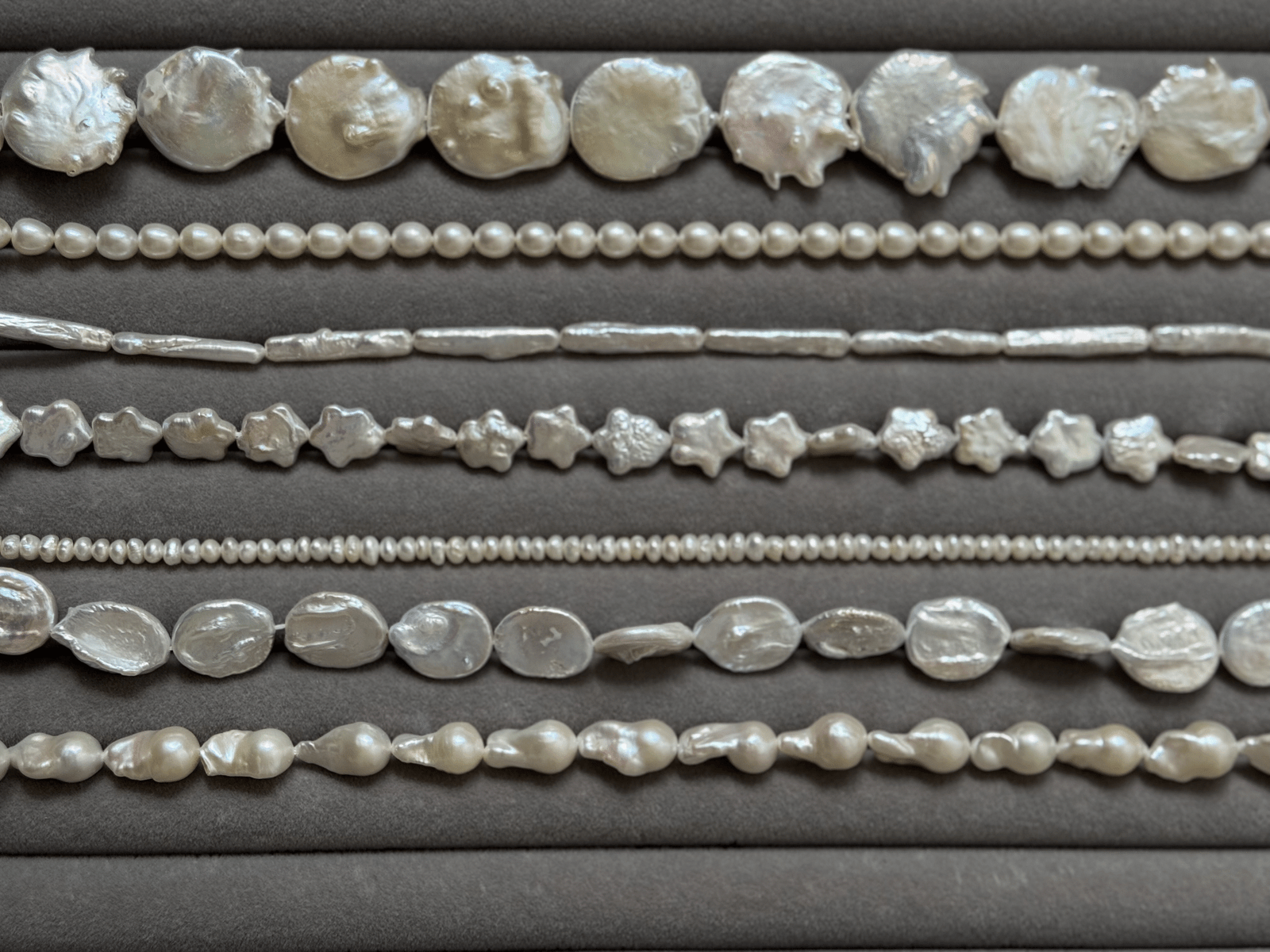 Baroque Pearls Display
